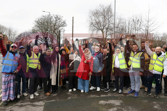 WALK WITH THE MAYOR HYDE TO DUKINFIELD (44).JPG