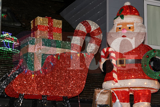 DEWSNAP LANE DUKINFIELD LIGHTS 2025 (26).JPG