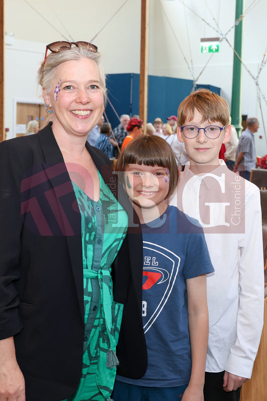 THE DEN FESTIVAL  STALYBRIDGE CIVIC HALL  (7).JPG