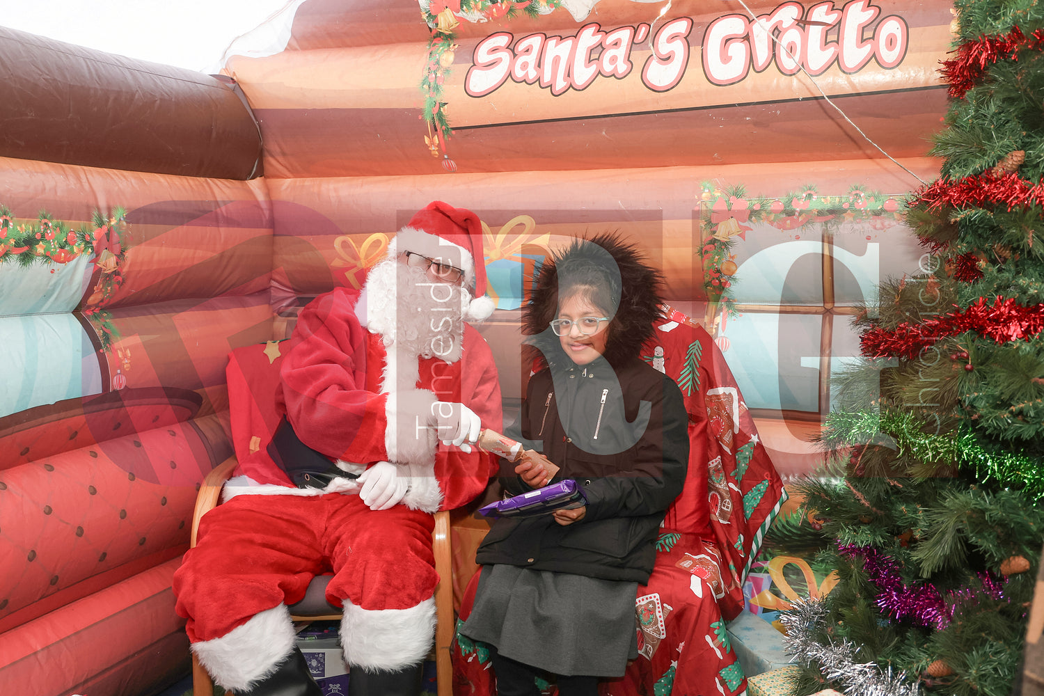 WATERLOO CENTRE XMAS SCHOOL VISIT (9).JPG