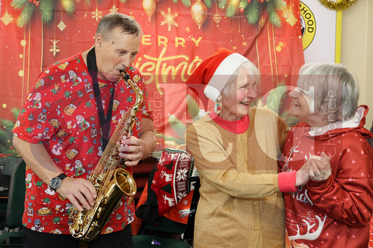 XMAS DAY LUNCH VICTORIA PARK DENTON  (40).JPG