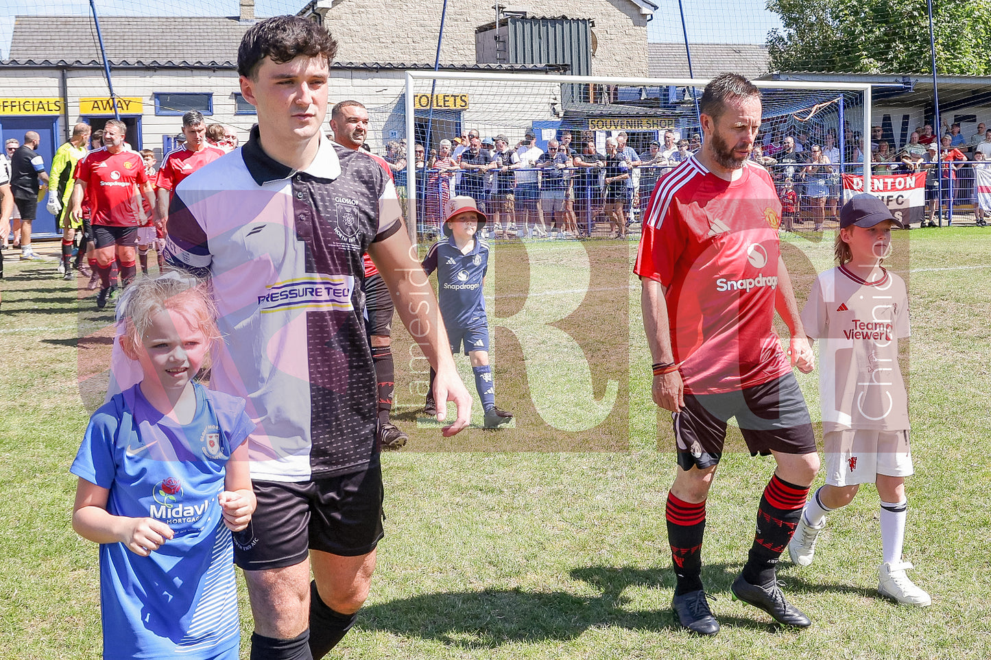 GLOSSOP NORTH EBD V UNITED LEGENDS  (4).JPG