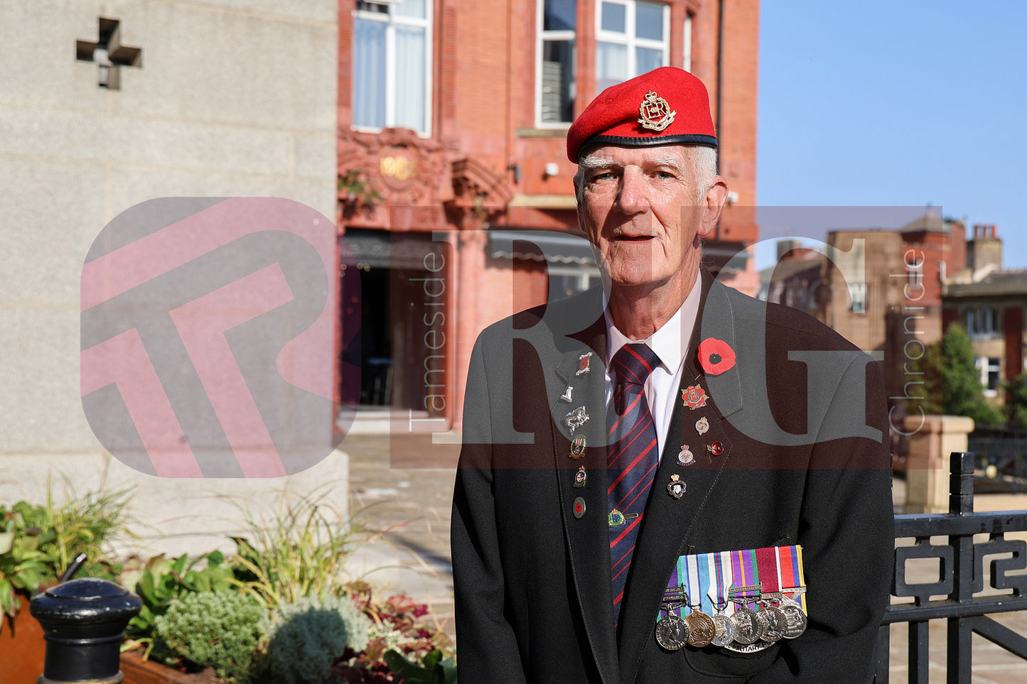 VJ DAY 80 OLDHAM EVENING  (1).JPG