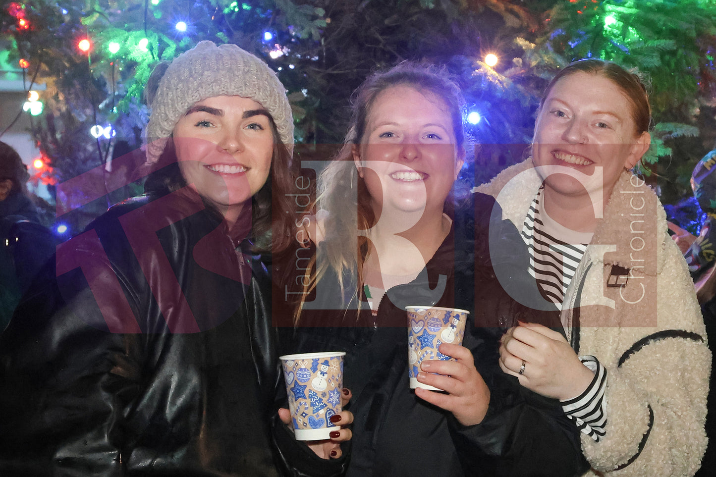 GLOSSOP LIGHTS SWITCH ON 2024 (70).JPG