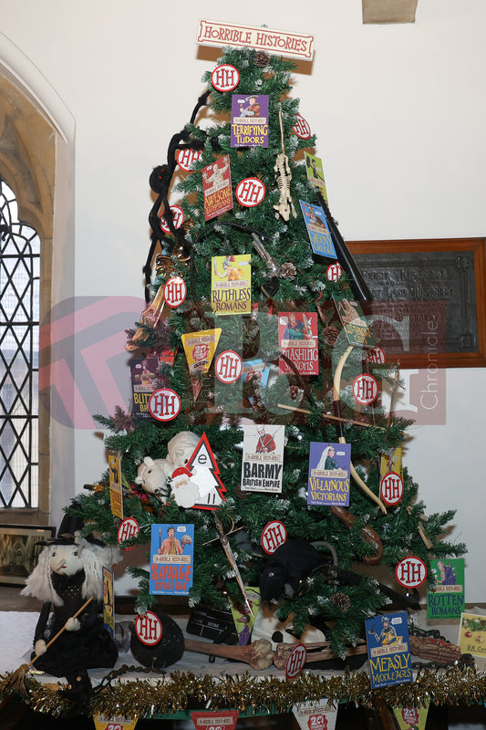 HYDE CHAPEL GEE CROSS 2024 (18).JPG