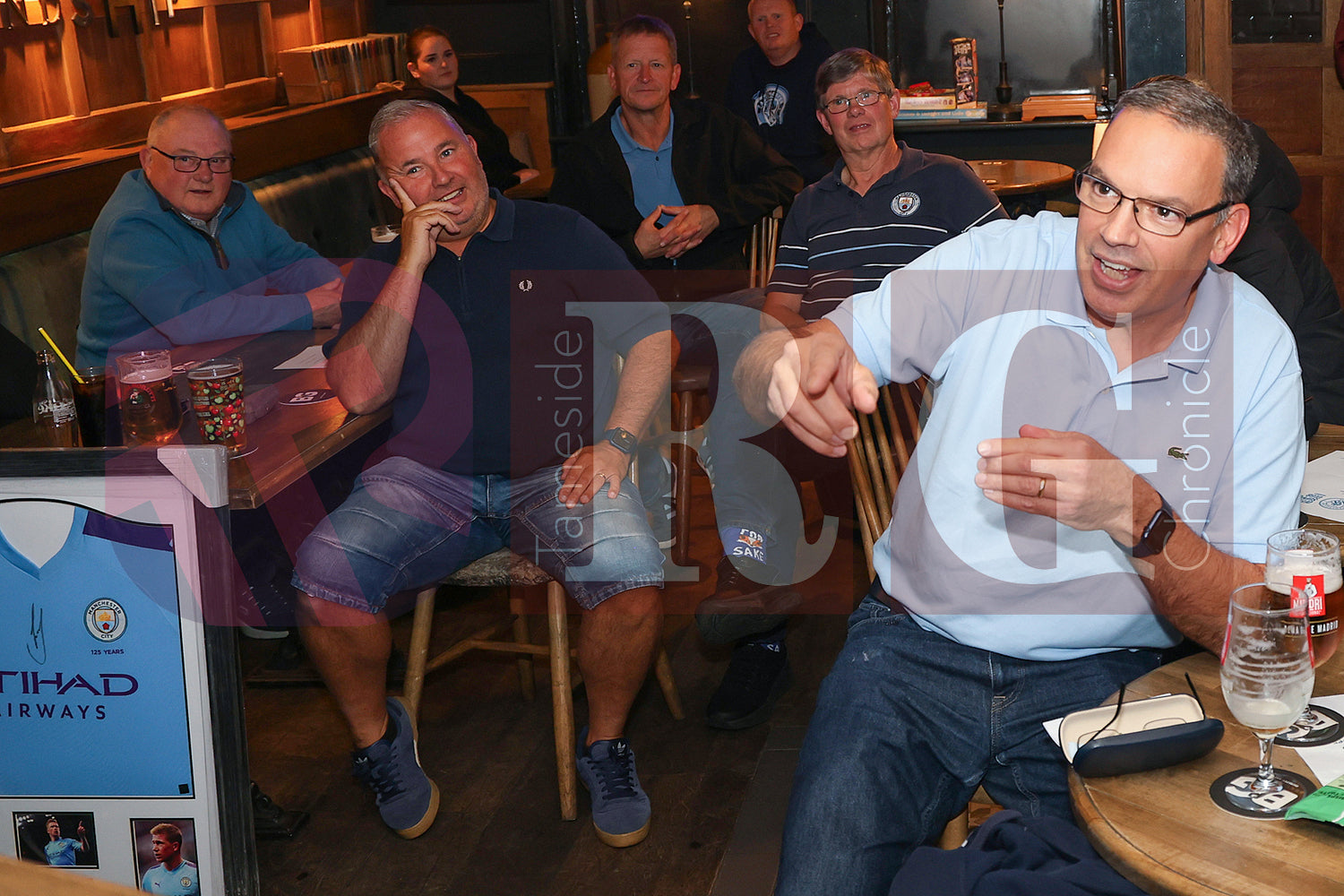 FRIENDSHIP IN GLOSSOP MAN CITY SUPPORTERS CLUB (50).JPG