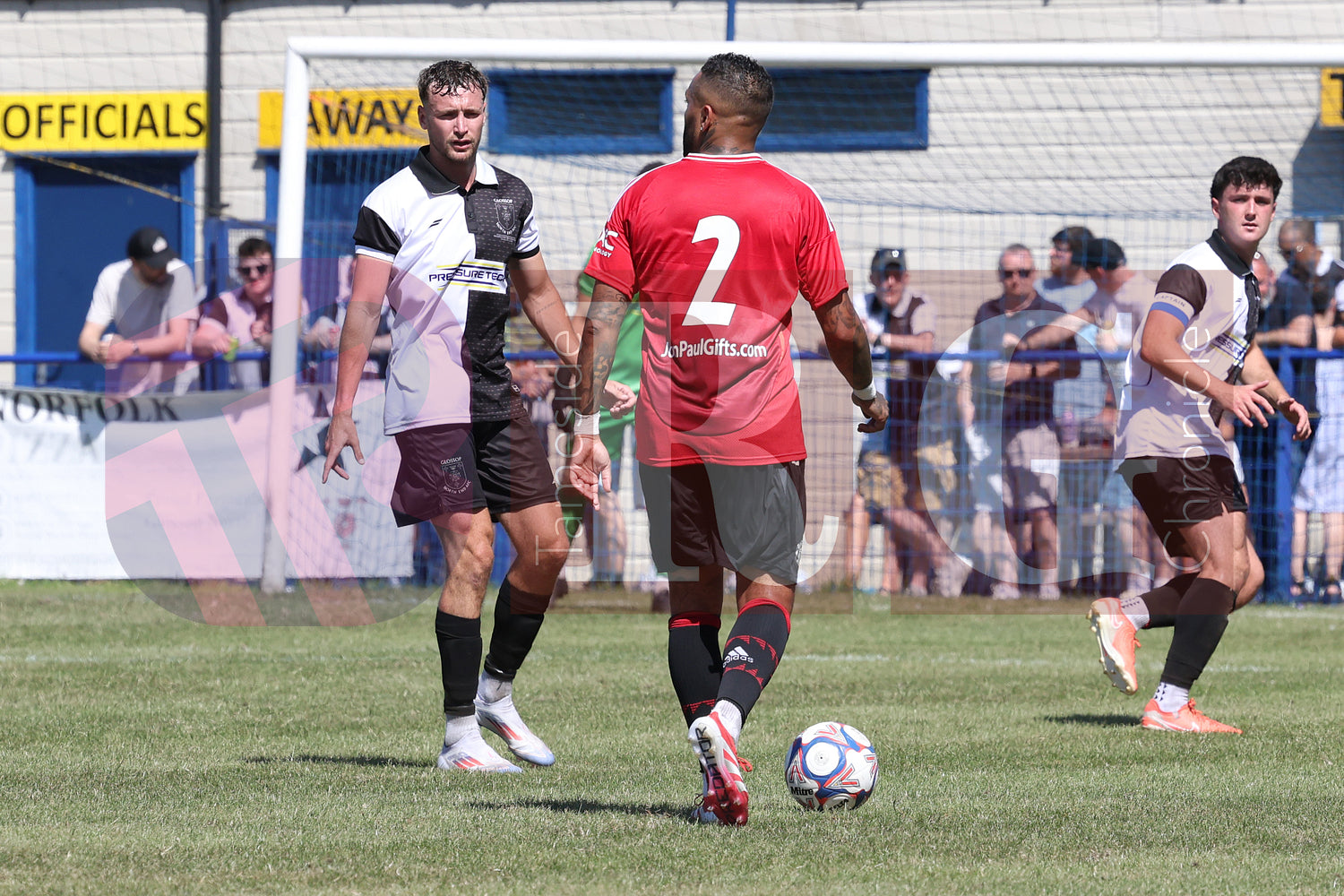 GLOSSOP NORTH EBD V UNITED LEGENDS  (97).JPG