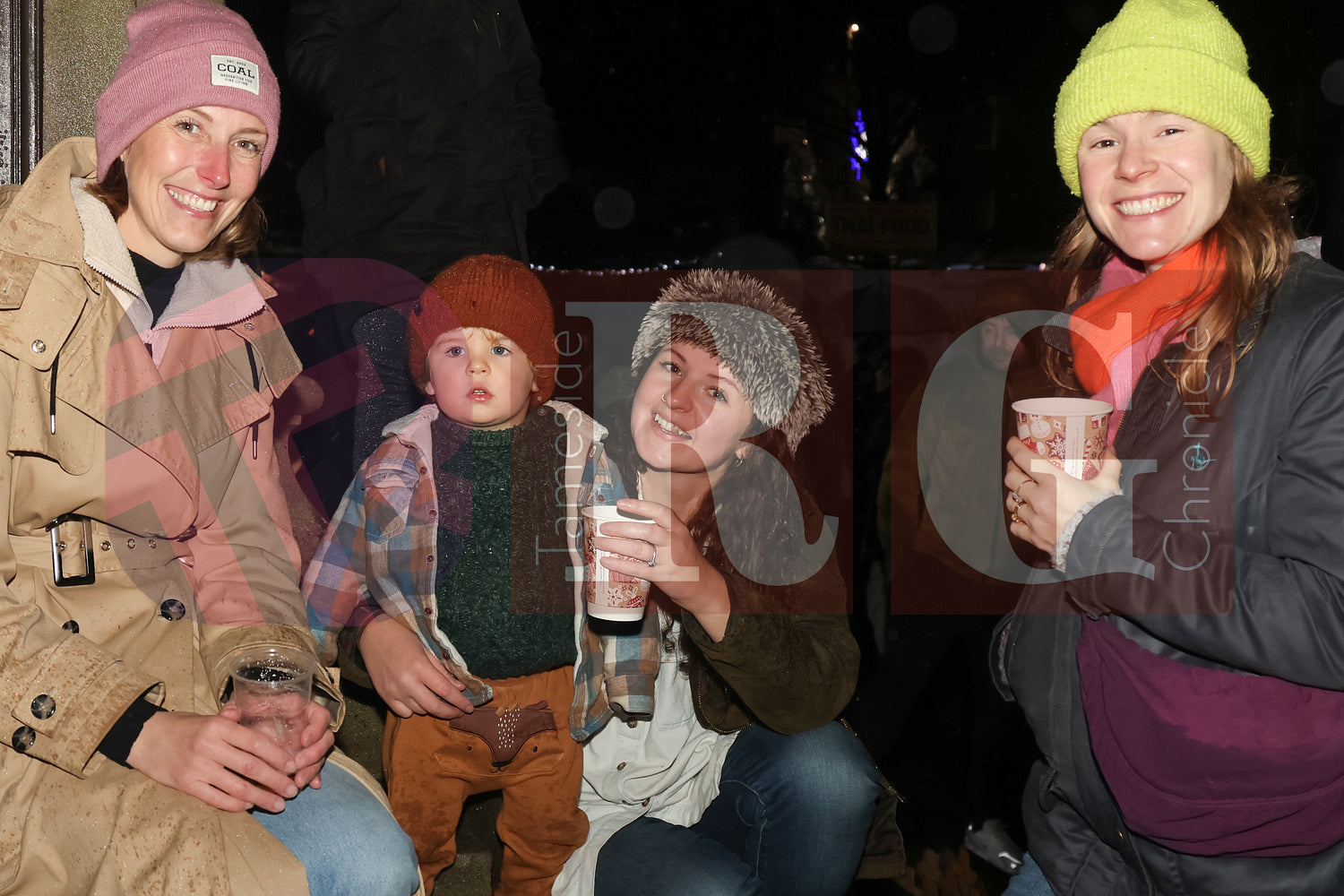 GLOSSOP LIGHTS SWITCH ON 2024 (47).JPG