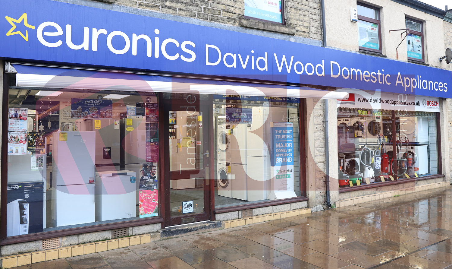 GLOSSOP CHRISTMAS SHOPS 2025 (63).JPG