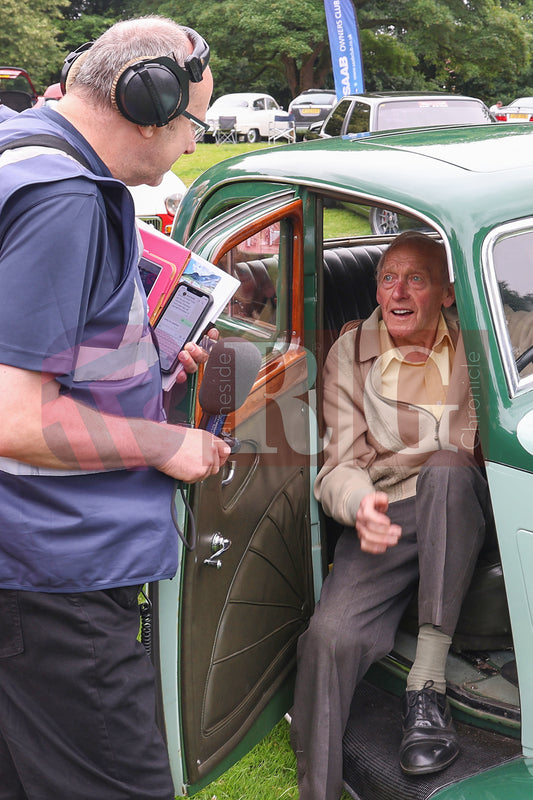 GLOSSOP CAR SHOW (63).JPG