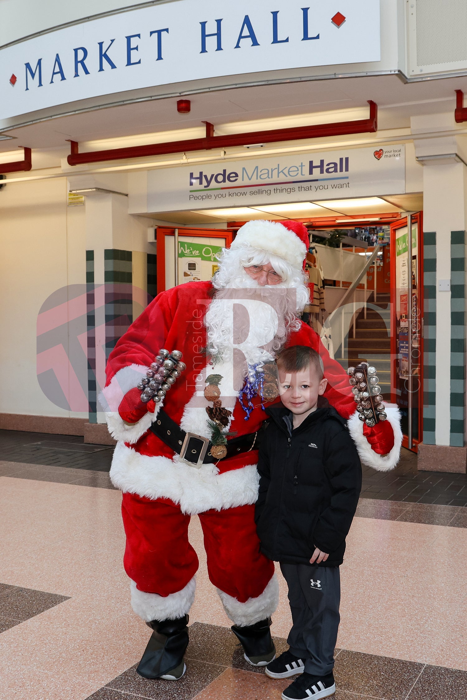 HYDE MARKET HALL XMAS (3).JPG