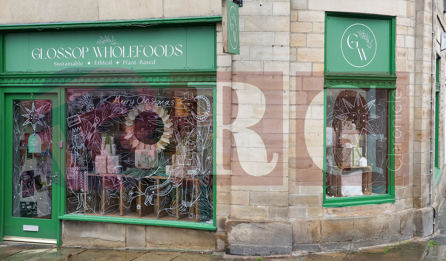 GLOSSOP CHRISTMAS SHOPS 2025 (33).JPG