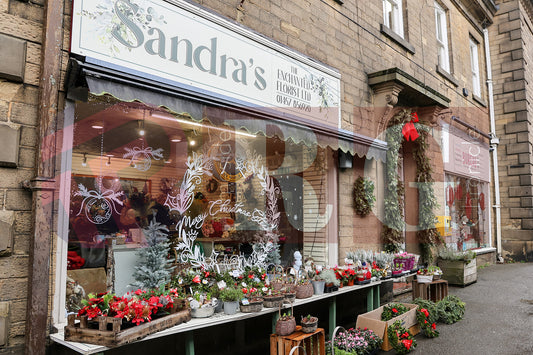 GLOSSOP CHRISTMAS SHOPS 2025 (30).JPG