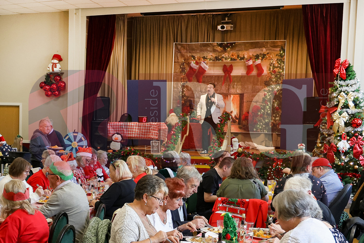 FESTIVAL HALL XMAS DINNER  (10).JPG