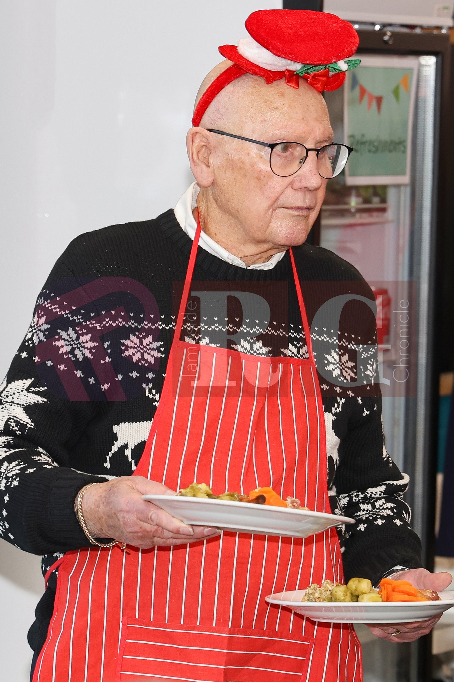 TOGETHER CENTRE DUKINFIELD XMAS DINNER 2025 (3).JPG