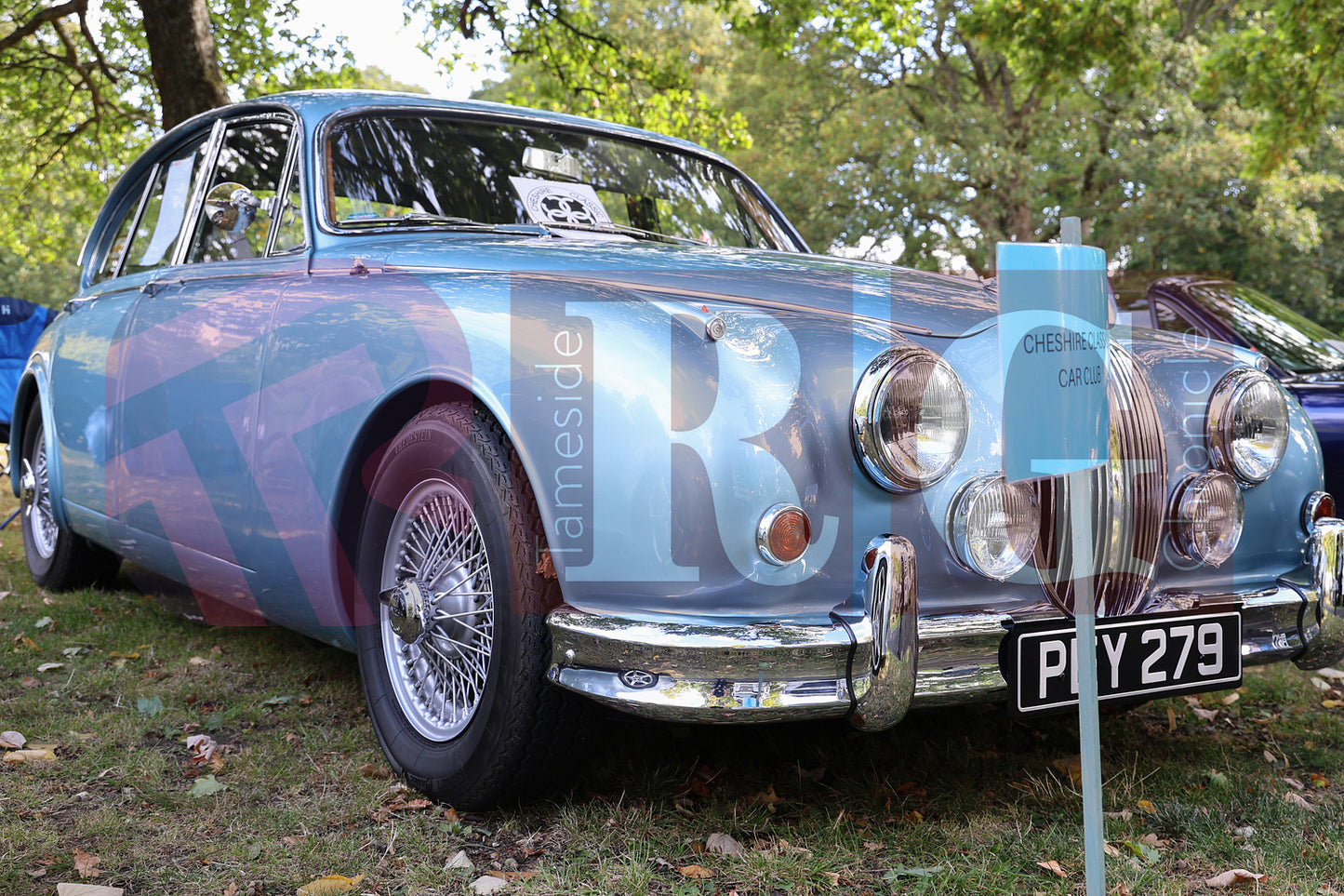 GLOSSOP CAR SHOW (35).JPG