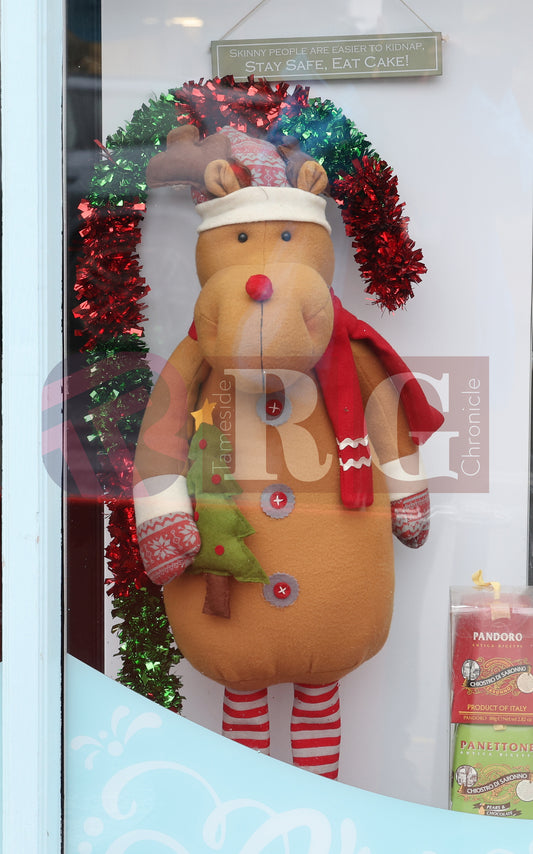 GLOSSOP CHRISTMAS SHOPS 2025 (84).JPG