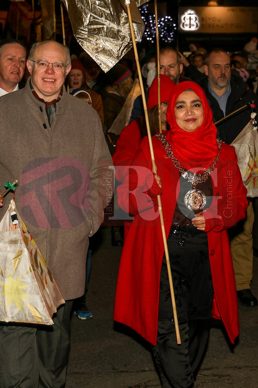 LANTERN PARADE STALYBRIDGE (67).JPG