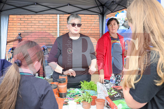 PLANT & SWAP EVENT TESCO STALYBRIDGE 2025 (15).JPG