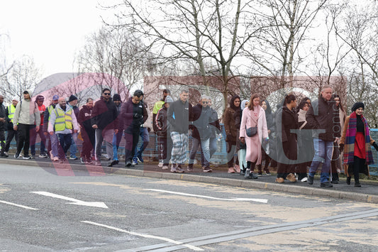 WALK WITH THE MAYOR HYDE TO DUKINFIELD (26).JPG