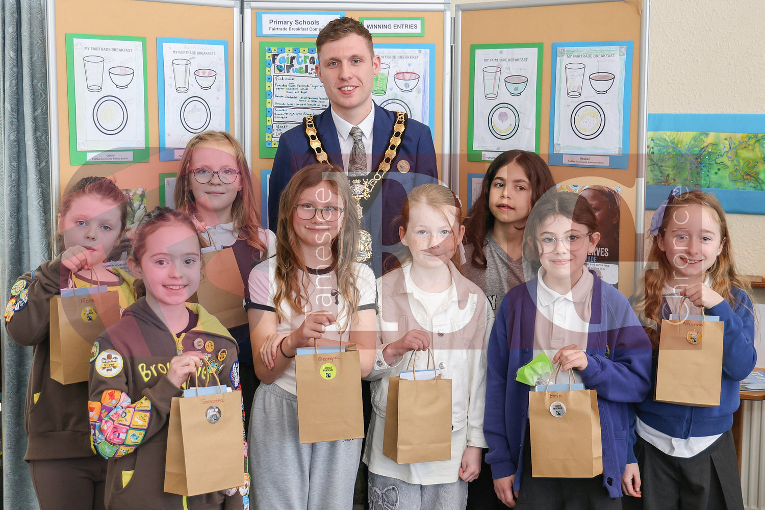 GLOSSOPDALE FAIRTRADE PRIZE GIVING (10).JPG
