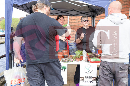 PLANT & SWAP EVENT TESCO STALYBRIDGE 2025 (36).JPG