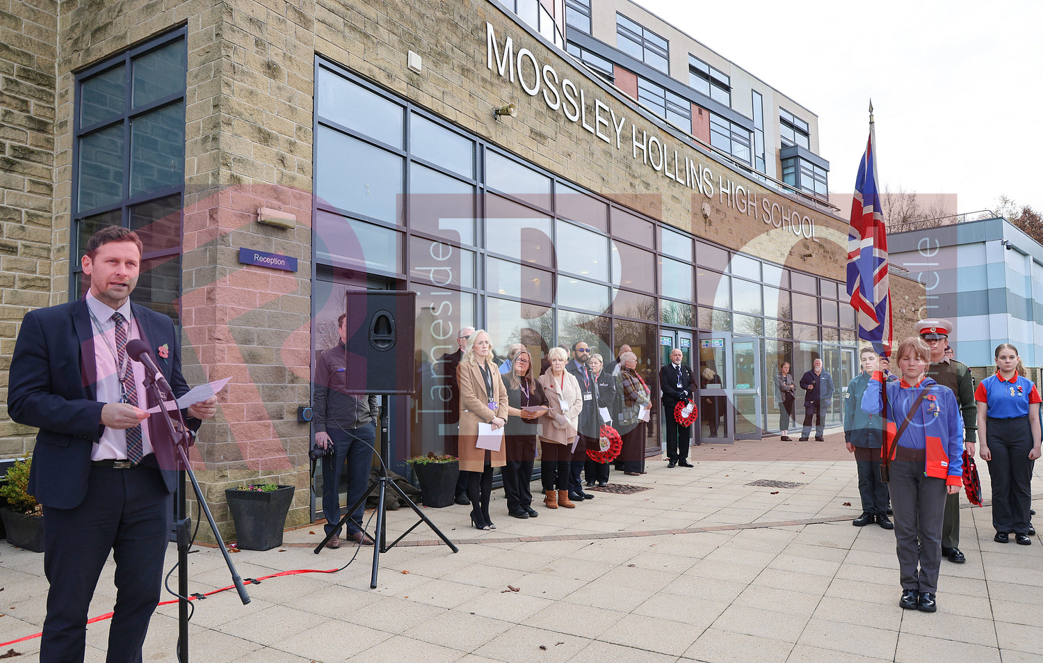ARMISTICE DAY MOSSLEY HOLLINS 2024 (27).JPG