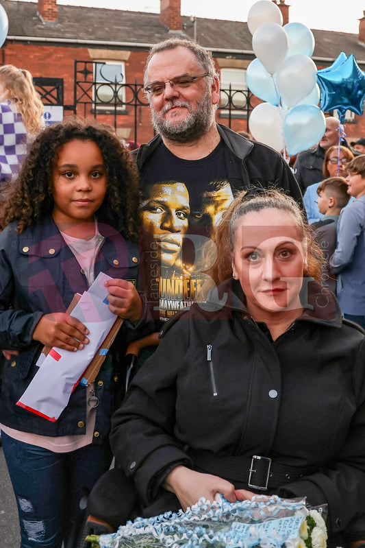 RICKY HATTON ONE MIN SILENCE  (16).JPG