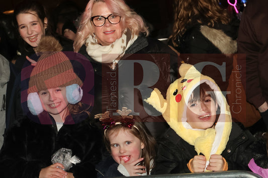 DUKINFIELD LIGHTS SWITCH ON (17).JPG