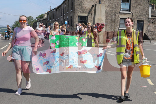 CHARLESWORTH CARNIVAL (8).JPG
