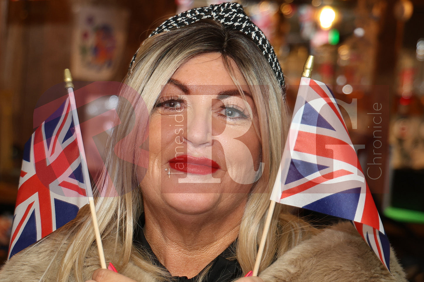 VE DAY OLD PEGS PUB DENTON (31).JPG