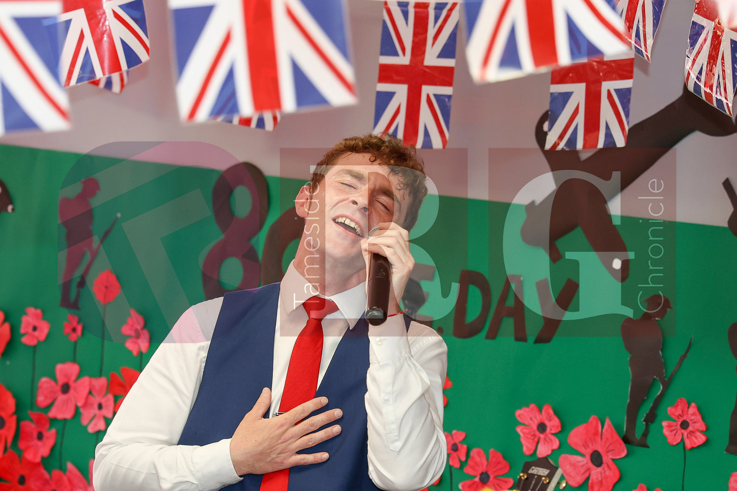 80th VE DAY GAMESLEY  (27).JPG