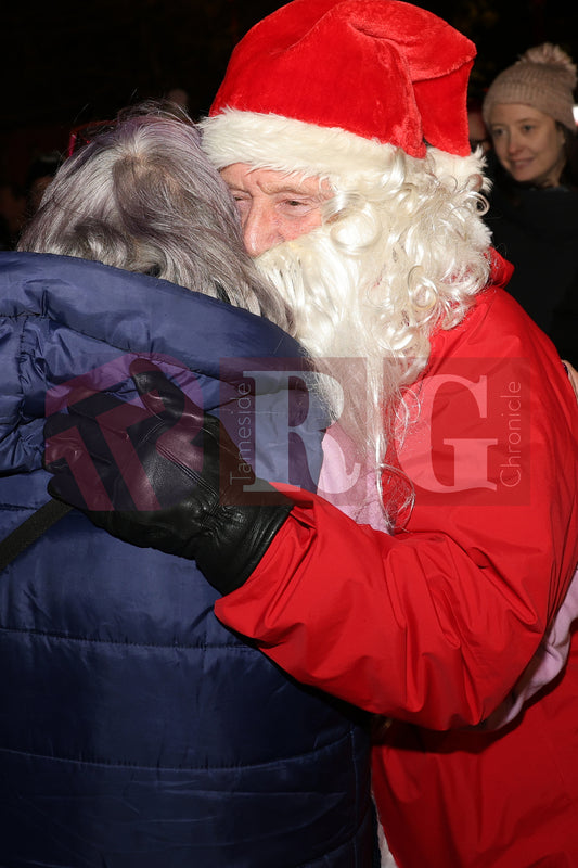 DUKINFIELD LIGHTS SWITCH ON (91).JPG