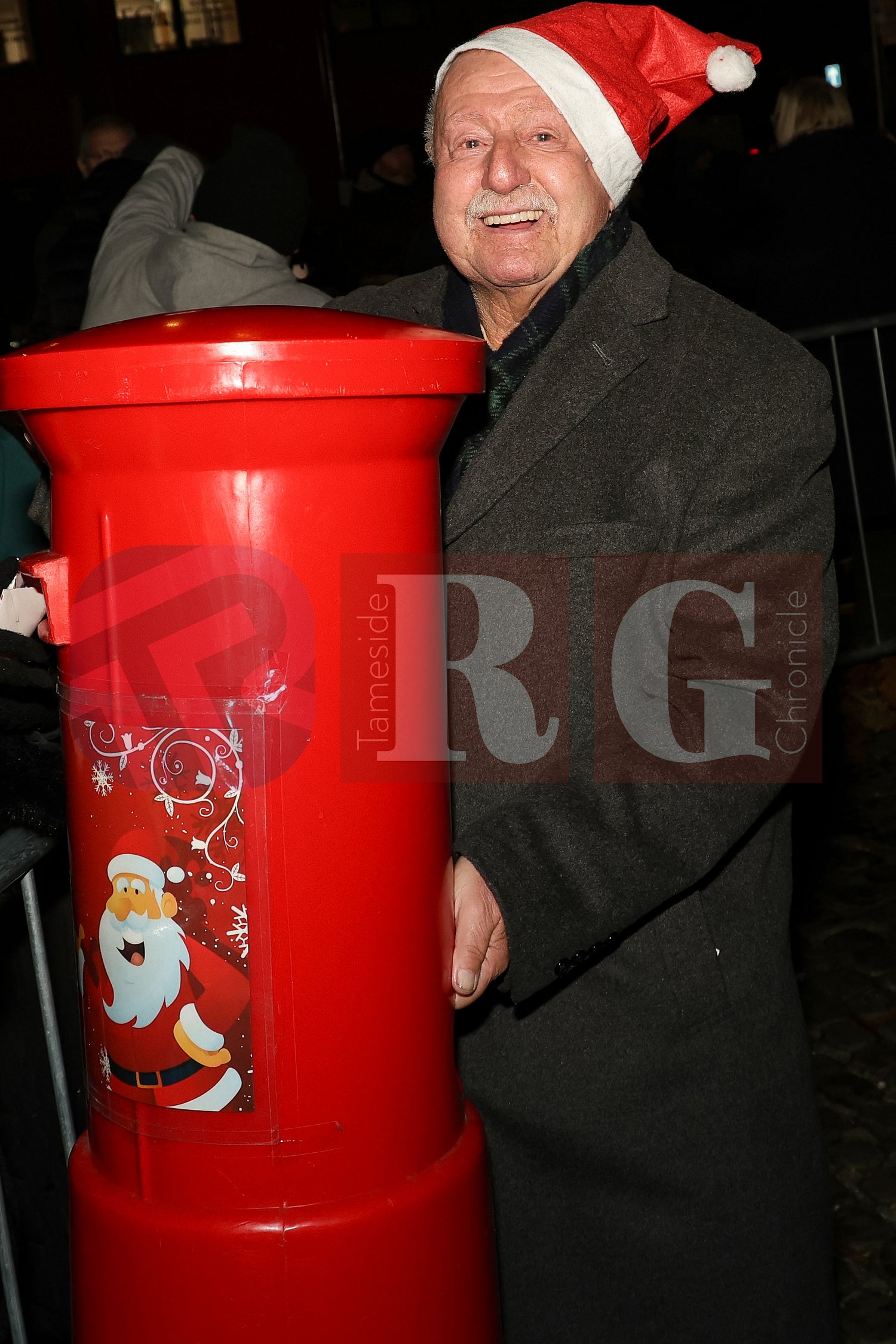 DUKINFIELD LIGHTS SWITCH ON (17).JPG