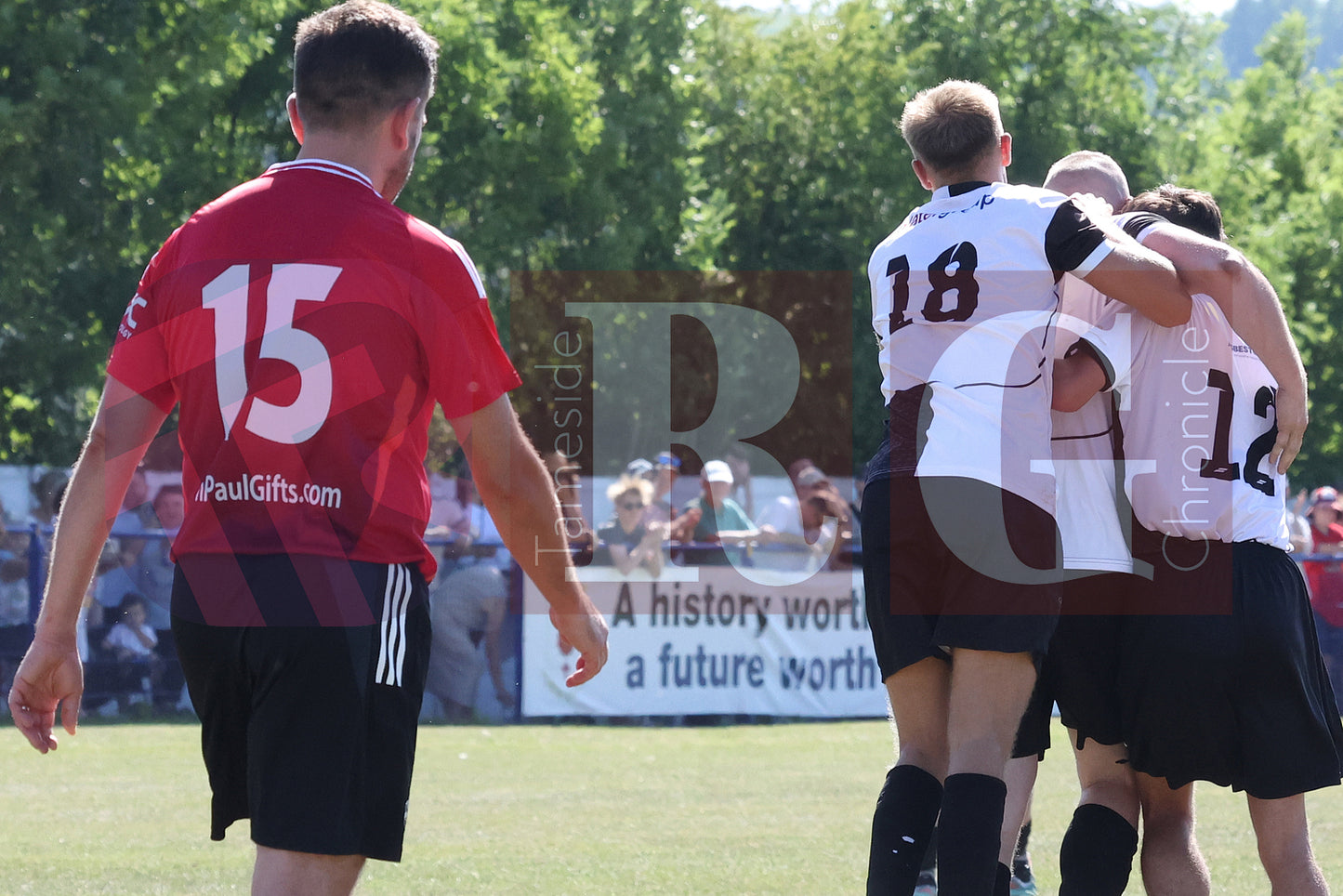 GLOSSOP NORTH EBD V UNITED LEGENDS  (148).JPG