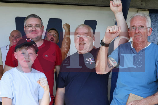GLOSSOP NORTH EBD V UNITED LEGENDS  (28).JPG
