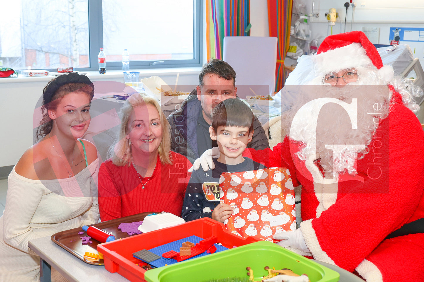 SANTA VISIT TAMESIDE CHILDRENS UNIT 2024 (45).JPG