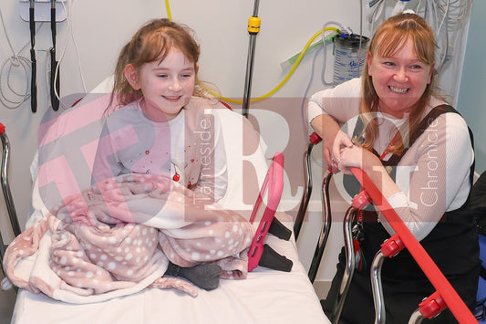 SANTA VISIT TAMESIDE CHILDRENS UNIT 2024 (77).JPG