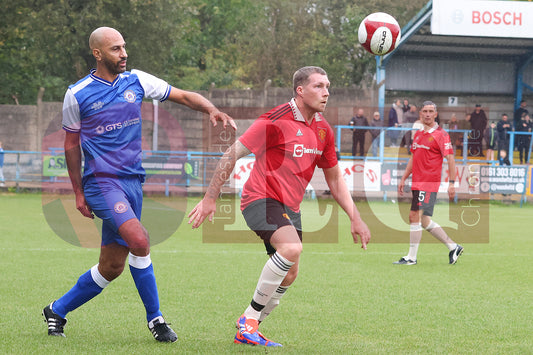 STALYBRIDGE CELTIC LEGENDS V MAN UTD LEGENDS (114).JPG