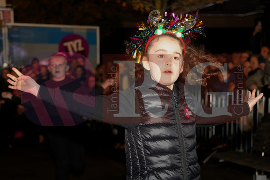 DROYLSDEN LIGHTS SWITCH ON 2024 (34).JPG
