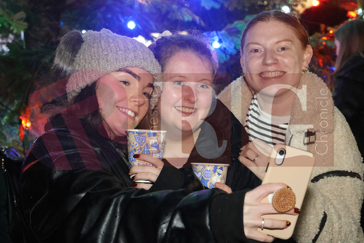GLOSSOP LIGHTS SWITCH ON 2024 (68).JPG