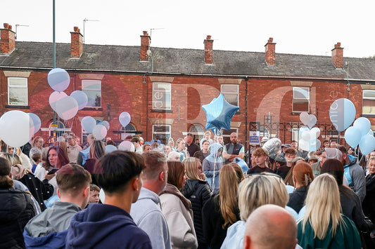 RICKY HATTON ONE MIN SILENCE  (11).JPG