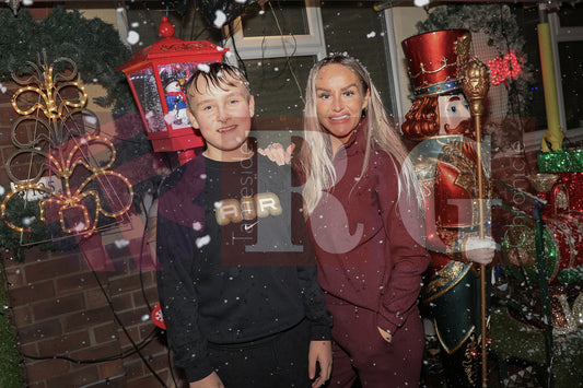 DEWSNAP LANE DUKINFIELD LIGHTS 2025 (11).JPG