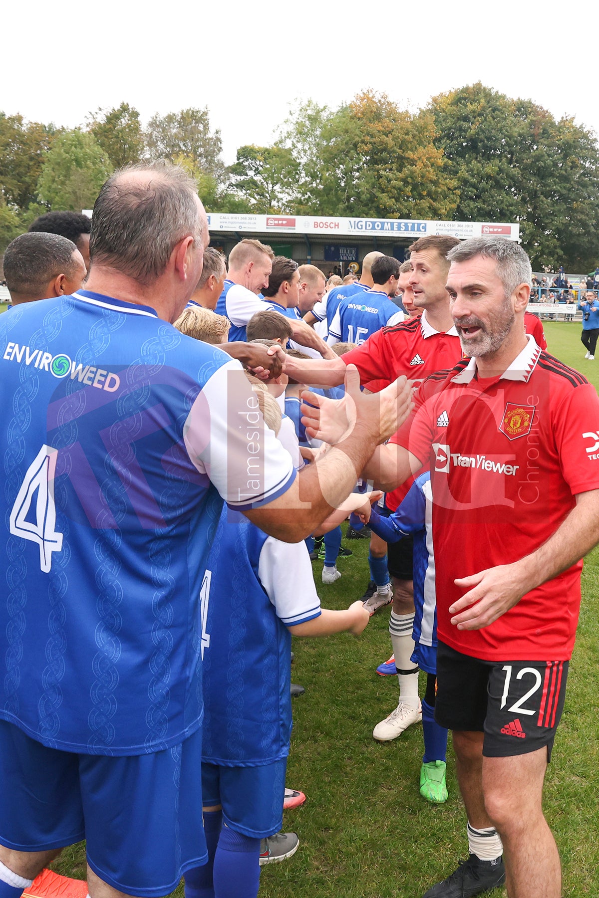 STALYBRIDGE CELTIC LEGENDS V MAN UTD LEGENDS (28).JPG