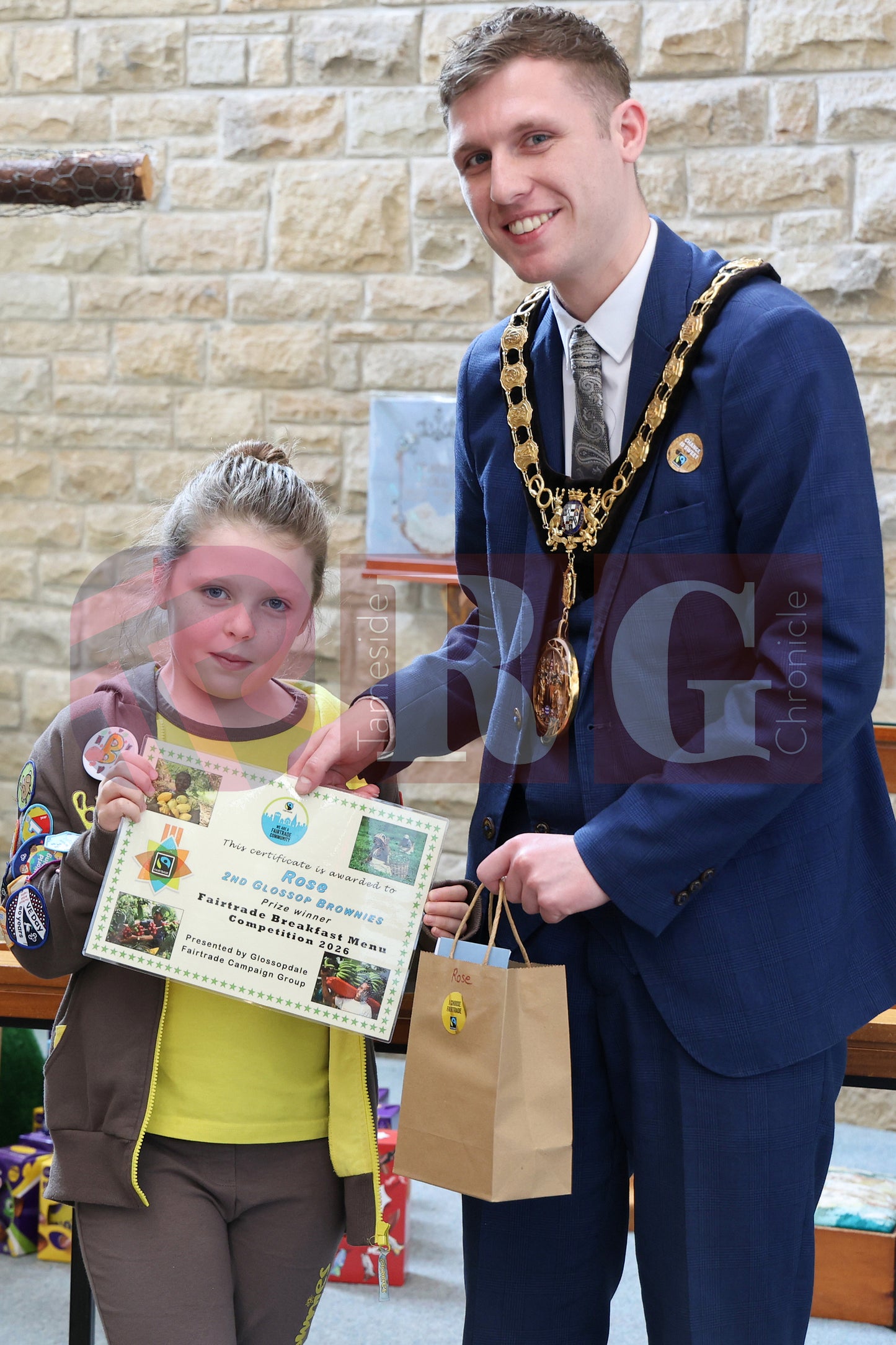 GLOSSOPDALE FAIRTRADE PRIZE GIVING (2).JPG