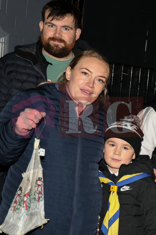 LANTERN PARADE STALYBRIDGE (58).JPG