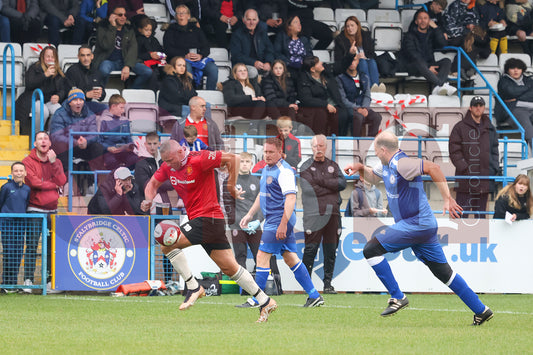 STALYBRIDGE CELTIC LEGENDS V MAN UTD LEGENDS (177).JPG