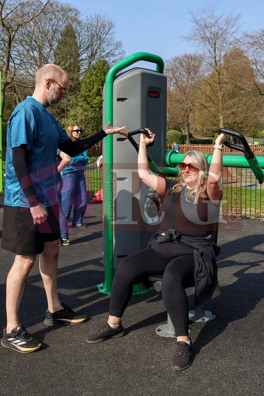 MANOR PARK ACTIVE ZONE GLOSSOP (14).JPG