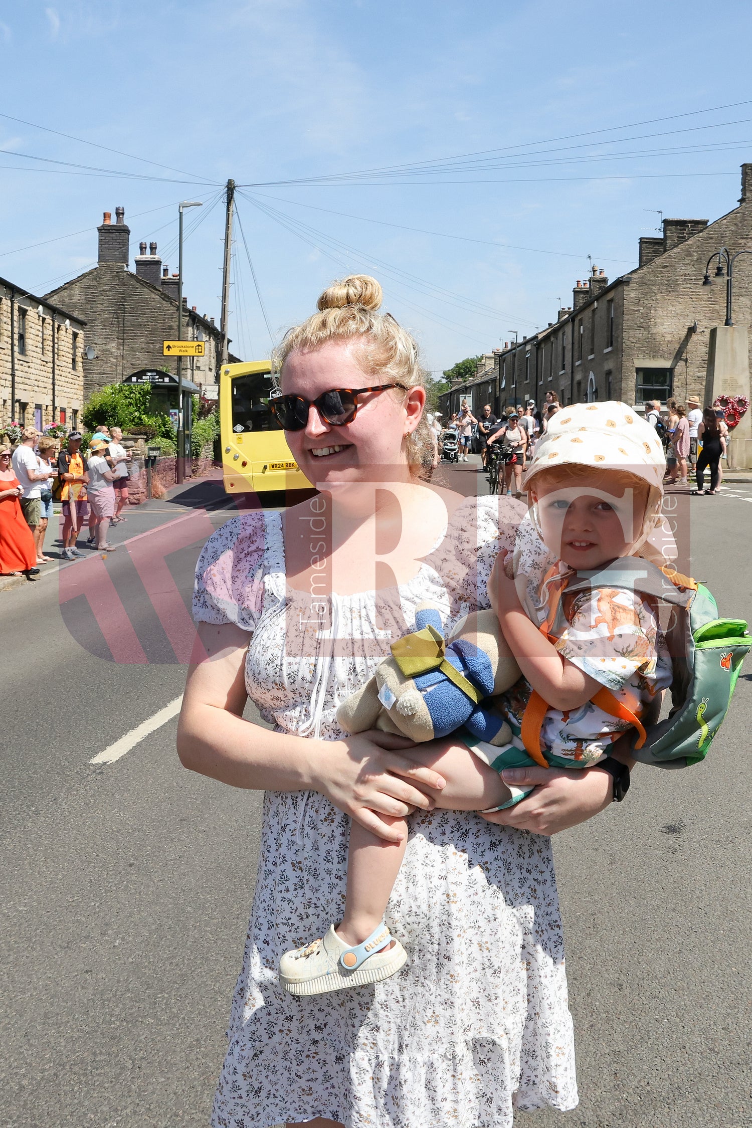 CHARLESWORTH CARNIVAL (11).JPG