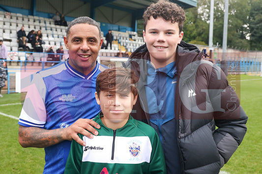 STALYBRIDGE CELTIC LEGENDS V MAN UTD LEGENDS (55).JPG